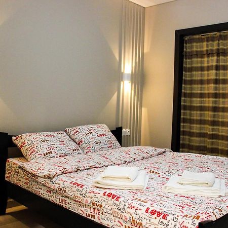 Zhalgin'S Apartments 1 Turksib Ngoại thất bức ảnh