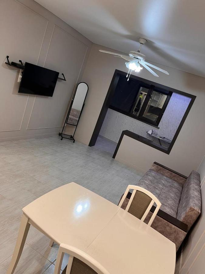 Zhalgin'S Apartments 1 Turksib Ngoại thất bức ảnh